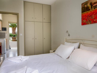 PEARL APARTMENTS