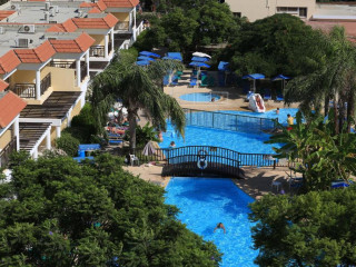 Jacaranda Hotel Apartments