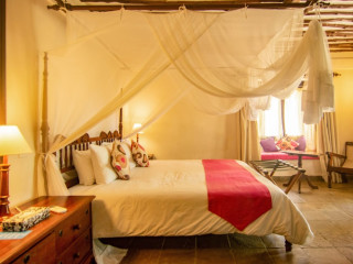 JACARANDA INDIAN OCEAN BEACH RESORT SOUTH COAST