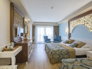 PHOENICIA BLUE VIEW (AMFITEATRU)