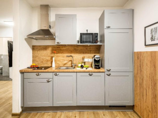 Jimmy's Apartments 11