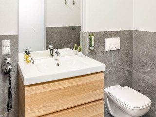 Jimmy's Apartments 11