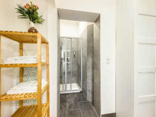 Jimmy's Apartments 3