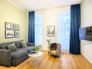 Jimmy's Apartments Dandelion