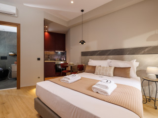 JOLLY SUITES