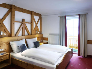 JUFA Alpenhotel Saalbach