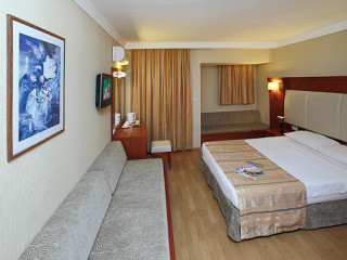 Epico Seafront Garden Apartments