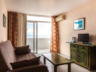 Blue Sea Lagos de Cesar