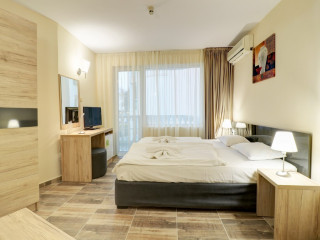 Jupiter Family hotel