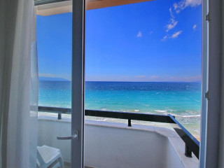 Jura Hotels Ada Beach