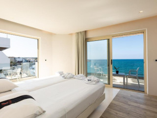 Kahlua Sea View Suites