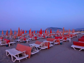CRYSTAL AURA BEACH RESORT & SPA 