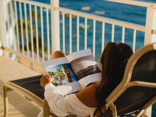 Kaimana Beach Hotel