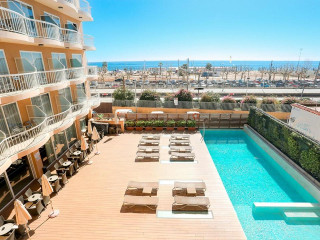 KAKTUS Hotel Volga - Adults Recommended