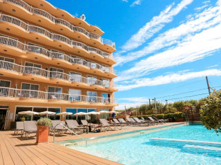 KAKTUS Hotel Volga - Adults Recommended