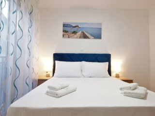 Kala Rooms & Suites