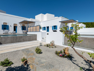 Kalathos Square Luxury Suites