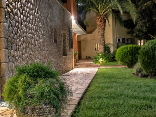 Kaloudis Apartments & Studios