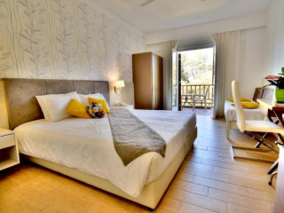 KALYVES BEACH HOTEL