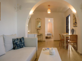 Kamares Apartments