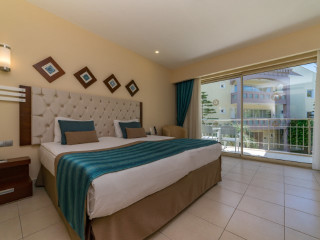 KAMELYA COLLECTION AISHEN CLUB