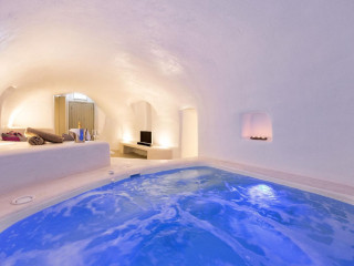 Kampanario Villa Santorini