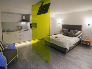 Kapahi Sea View Apartments & Suites