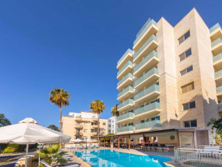 Kapetanios Limassol Hotel