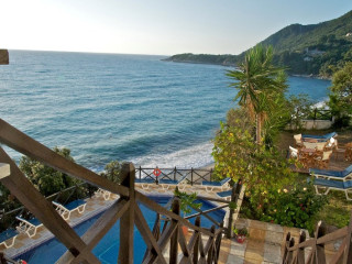 ROYAL MARMIN BAY BOUTIQUE 