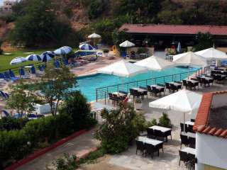 Karavados Beach Hotel