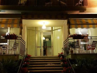 Kariba Hotel
