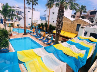 Kassavetis Center - Hotel Studios and Apartments