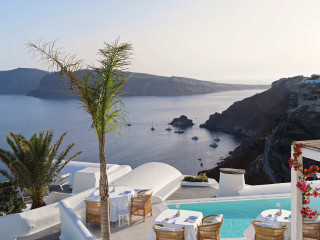 Katikies Santorini -The Leading Hotels