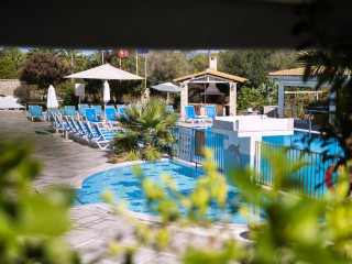 Kavos Plaza