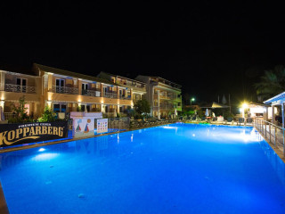 Kavos Plaza Hotel