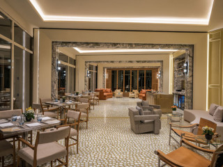 Santa Marina Hotel