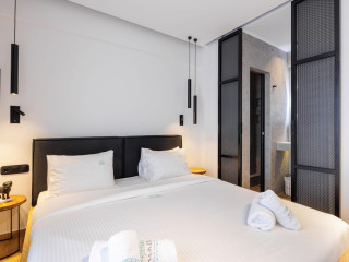 Kentro Luxury Suites