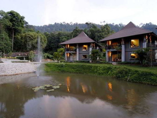 Khaolak Wanaburee Resort