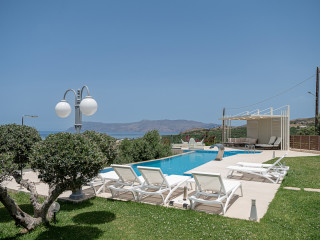 KISSAMOS LUXURY VILLAS