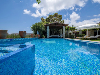 KISSAMOS LUXURY VILLAS