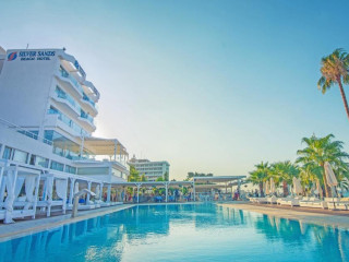 KLEOPATRA SAHARA HOTEL