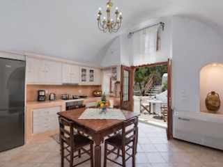 KOKOS TRADITIONAL HOUSES