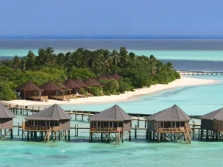 Komandoo Island Resort & Spa