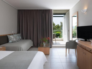 Kontokali Bay Resort & Spa