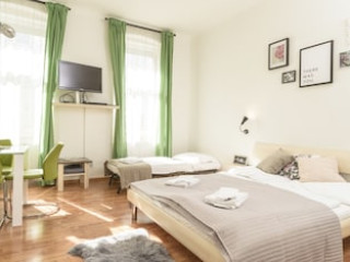 Koppstraße by welcome2vienna