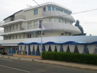 Korab Renesa Family hotel 