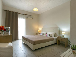 IMPERIAL HOTEL