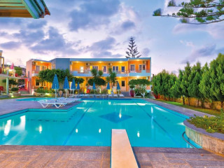 KOUKOURAS & LIA APARTMENTS