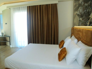 Kraal Hotel Vlore
