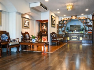 KRUNGKASEM SRIKRUNG (SHA)